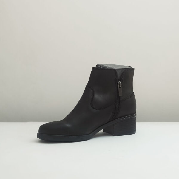 Black Leather Ankle Boots with a Block Heel and Side Zipper